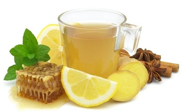 Bebida de xenxibre con limón para o rexuvenecemento da pel